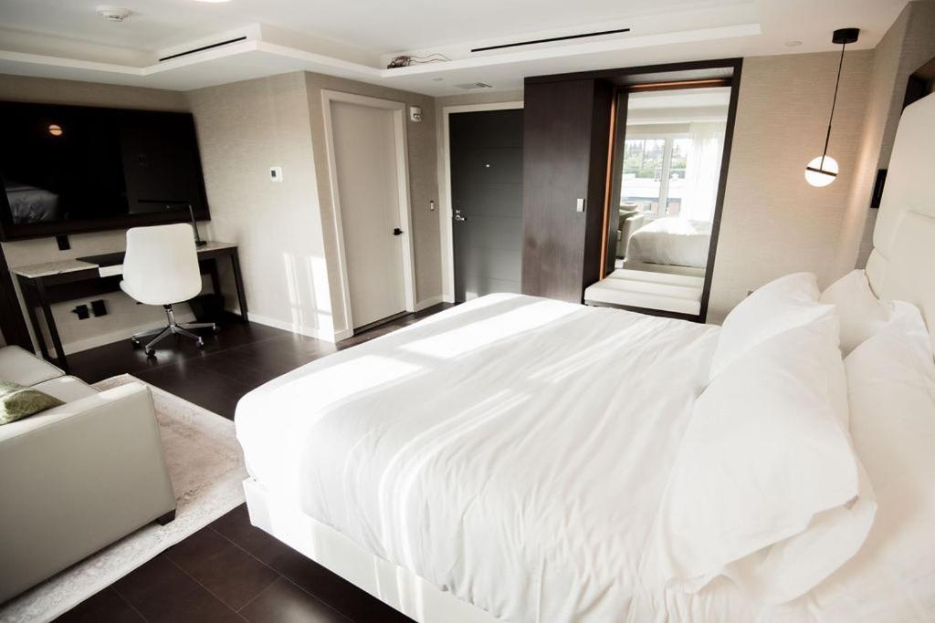 The Reid Hotel Vanderhoof Экстерьер фото