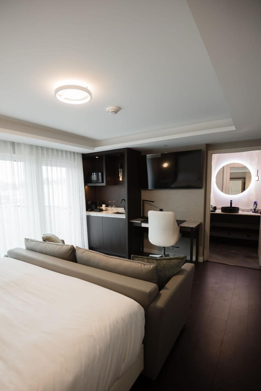 The Reid Hotel Vanderhoof Экстерьер фото